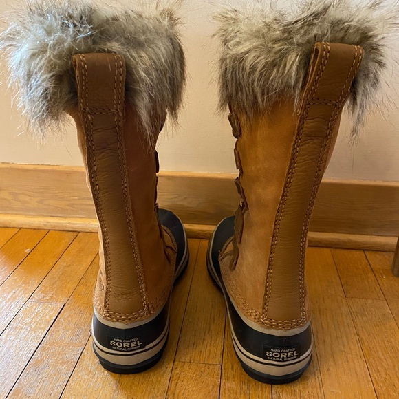 Sorel Joan of Arctic Boots - Picture 2 of 3